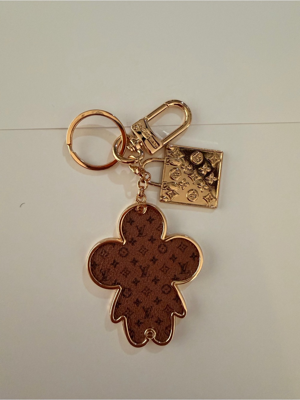 Brown Monogram Clover Key & Card Holder with Gold Accents